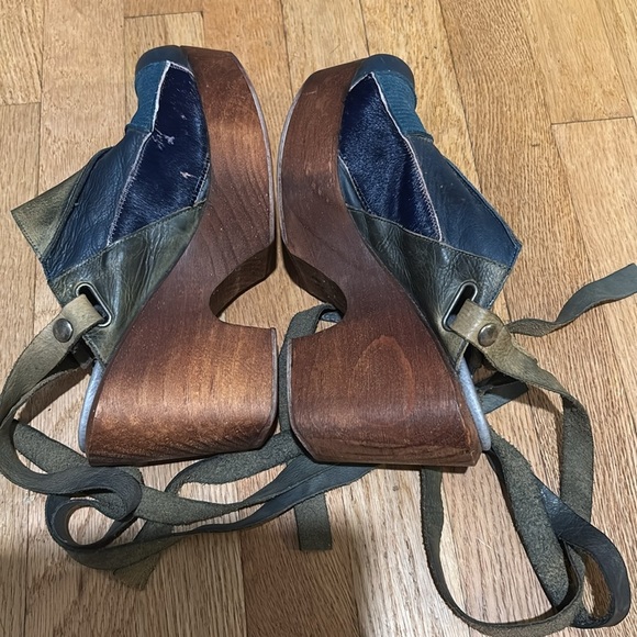 ‼️FREE PEOPLE clogs‼️ - Picture 4 of 13